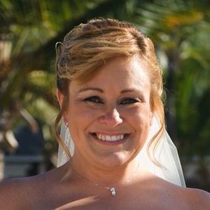 Meet your Posher, Debbi